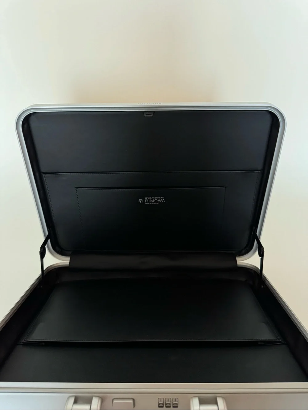 rimowa briefcase